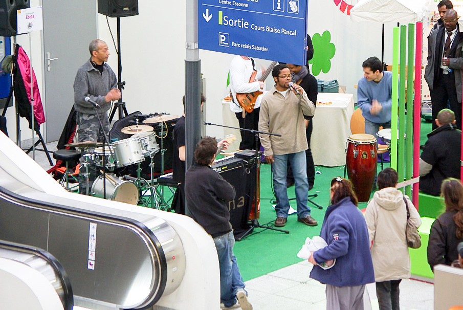 Evry Daily Photo - Concert Ebena Inauguration Gare Evry Centre 169.jpg